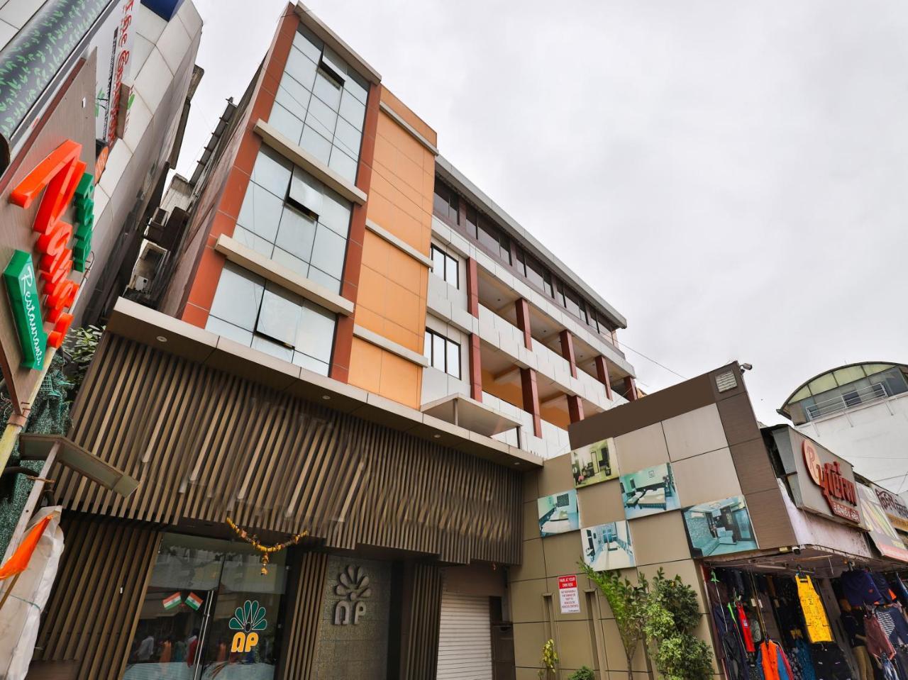 Oyo 17332 Hotel Nana'S ダマン エクステリア 写真